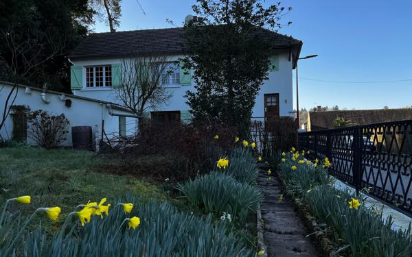 Maison à vendre    3 pièces •  Coulonges-les-Sablons