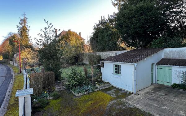 Maison à vendre    3 pièces •  Coulonges-les-Sablons