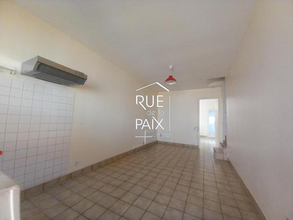86140 LENCLOITRE LENCLOITRE : appartement