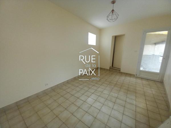 86140 LENCLOITRE LENCLOITRE : appartement