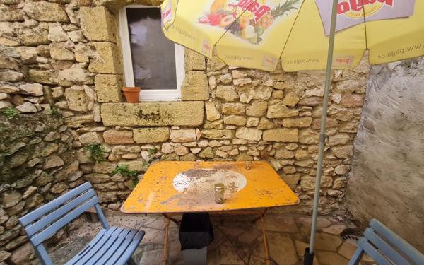 Maison à vendre    3 pièces • 80 m2 Roquemaure