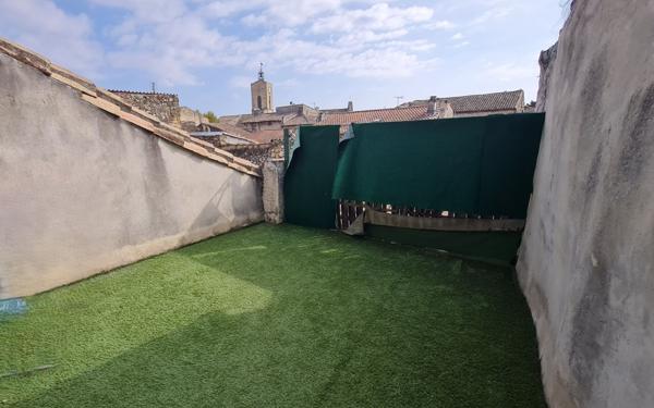 Maison à vendre    3 pièces • 80 m2 Roquemaure