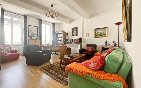 Maison à vendre    6 pièces •  Fleurance