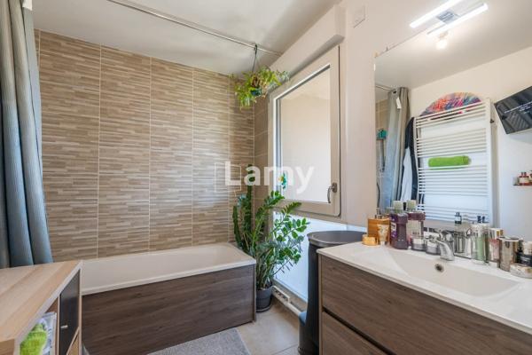 Appartement + 2 parkings