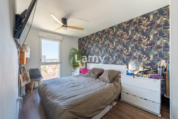 Appartement + 2 parkings