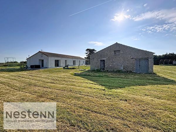 Charmante longère à vendre à Beauvoir-sur-Mer, 5 pièces, grand terrain