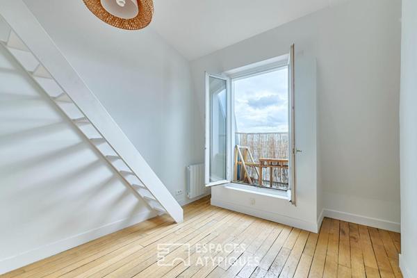 Ensemble de caractère avec balcons en dernier étage