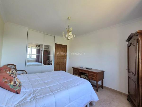 Vente                                                      Maison
                        
                     5 pièces                      140 m2                     à Draguignan