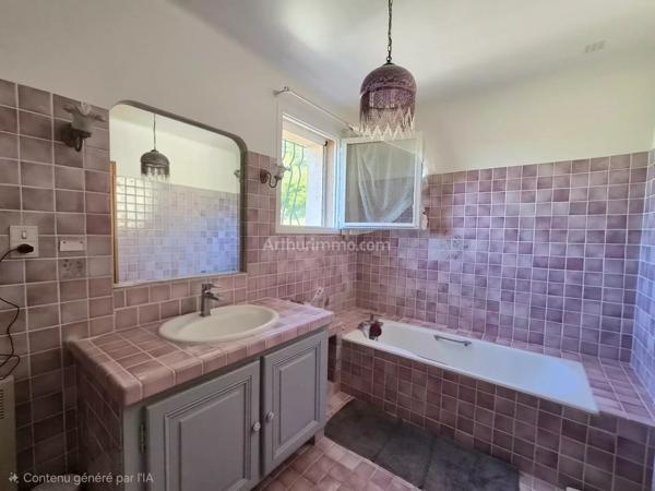 Vente                                                      Maison
                        
                     5 pièces                      140 m2                     à Draguignan