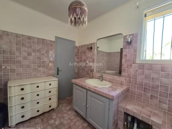 Vente                                                      Maison
                        
                     5 pièces                      140 m2                     à Draguignan