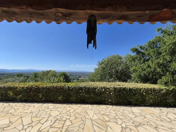 Vente                                                      Maison
                        
                     5 pièces                      140 m2                     à Draguignan