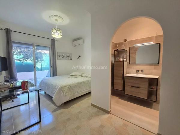 Vente                                                      Maison
                        
                     5 pièces                      140 m2                     à Draguignan