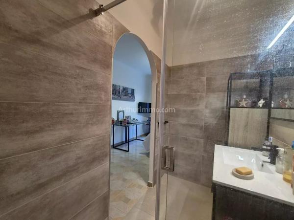 Vente                                                      Maison
                        
                     5 pièces                      140 m2                     à Draguignan