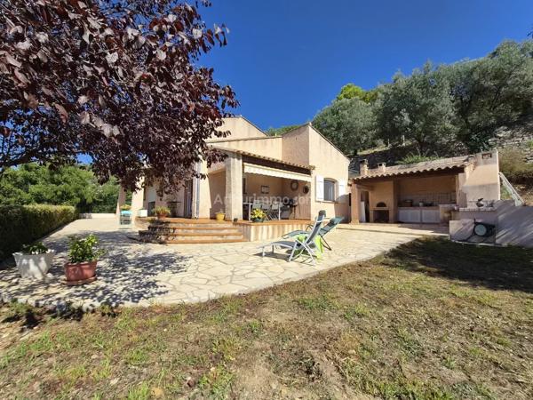 Vente                                                      Maison
                        
                     5 pièces                      140 m2                     à Draguignan