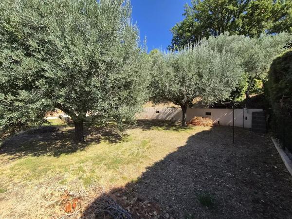 Vente                                                      Maison
                        
                     5 pièces                      140 m2                     à Draguignan