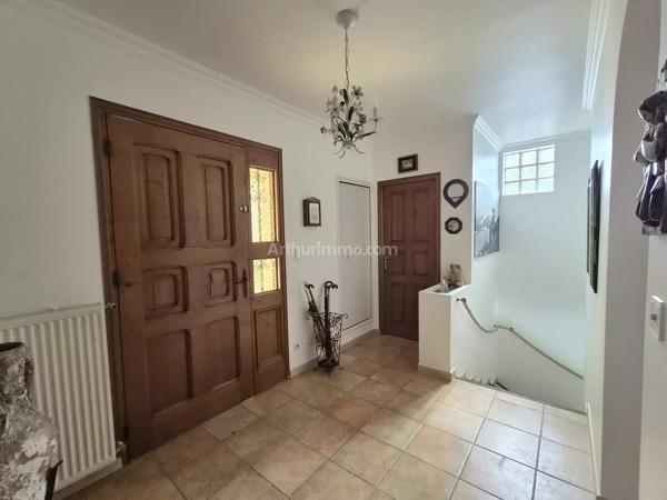 Vente                                                      Maison
                        
                     5 pièces                      140 m2                     à Draguignan