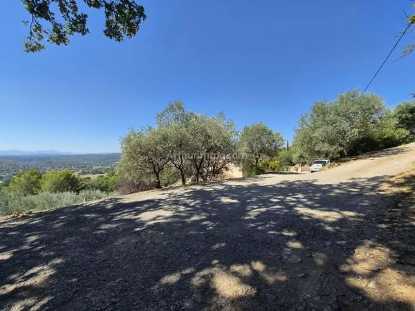 Vente                                                      Maison
                        
                     5 pièces                      140 m2                     à Draguignan