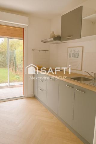 T3 rdc avec jardin 180m2 et piscine en résidence