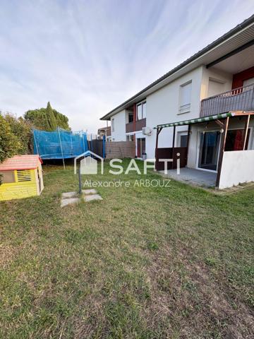 T3 rdc avec jardin 180m2 et piscine en résidence