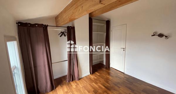 Location Maison 5 pièces 92.2 m² - Volx 04130
