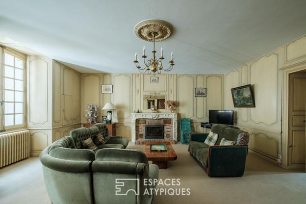 Hôtel particulier du XVIIIe siècle en cœur de ville