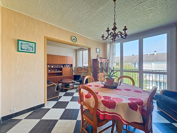 Appartement Tours 5 pièces 88 m2 - proche commodités - tram