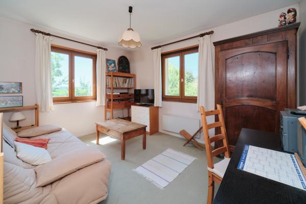Maison
         8 pièces
        - 200 m² Exclusivité 430 000 € *