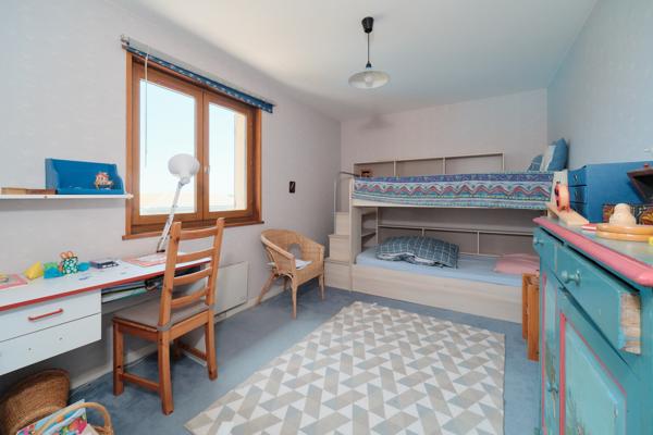 Maison
         8 pièces
        - 200 m² Exclusivité 430 000 € *