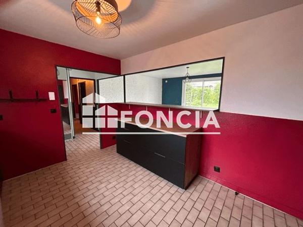 Location Maison 4 pièces 81 m² - 31 RUE ALIENOR D AQUITAINE Montreuil Bonnin 86470