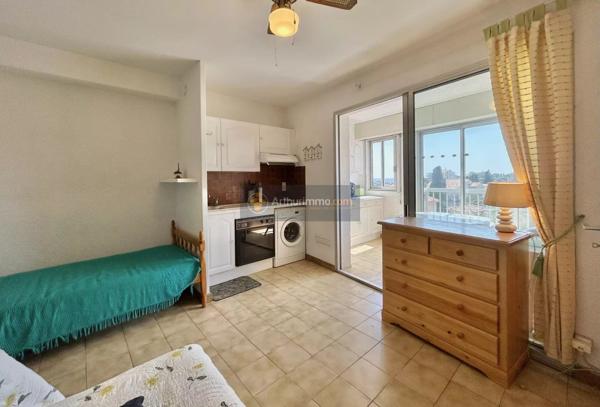Vente                                                      Appartement
                        
                     1 pièces                      18 m2                     à Saint-Aygulf