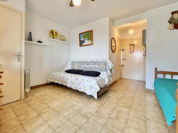 Vente                                                      Appartement
                        
                     1 pièces                      18 m2                     à Saint-Aygulf