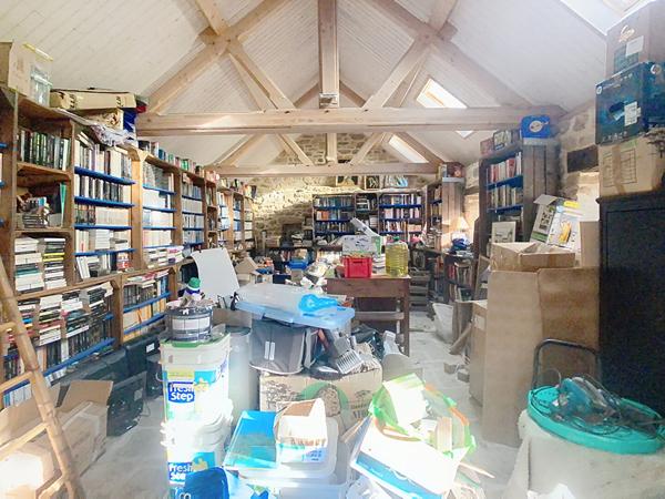 Propriété en pierres 4 chambres -175.56m² -1271m² de terrain