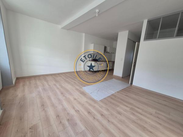 POUANCE - Un appartement avec vie à l'étage traversant ...