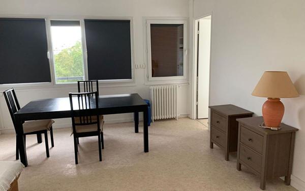 Appartement à louer    3 pièces • 50,20 m2 Maisons-Alfort