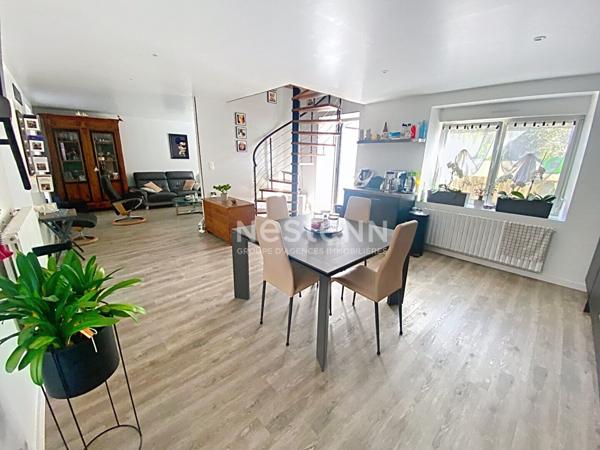 Riec Sur Belon - Maison 5 pièces 120 m² située en hyper centre entièrement rénovée .