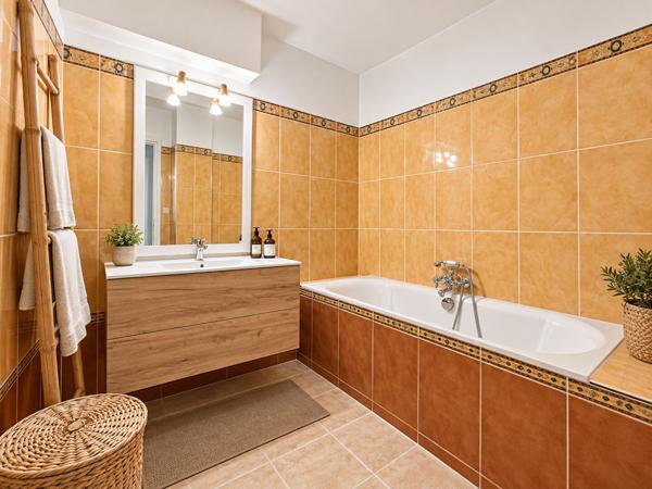 SAINT-BARNABÉ T3 EN REZ-DE-JARDIN AVEC JARDIN 140 M² CALME ABSOLU