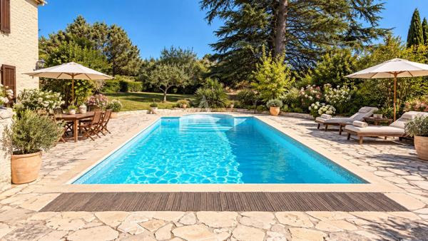 PROPRIETE FORCALQUIER VILLA DEPENDANCE PISCINE HANGAR JARDIN