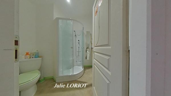 ROUJAN, rénové, 3 Chambres et Garage