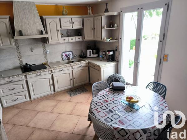 Maison traditionnelle 6 pièces de 170 m² à Chantonnay (85110)