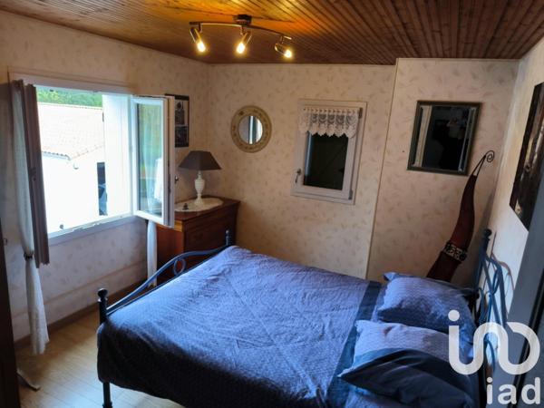 Maison traditionnelle 6 pièces de 170 m² à Chantonnay (85110)