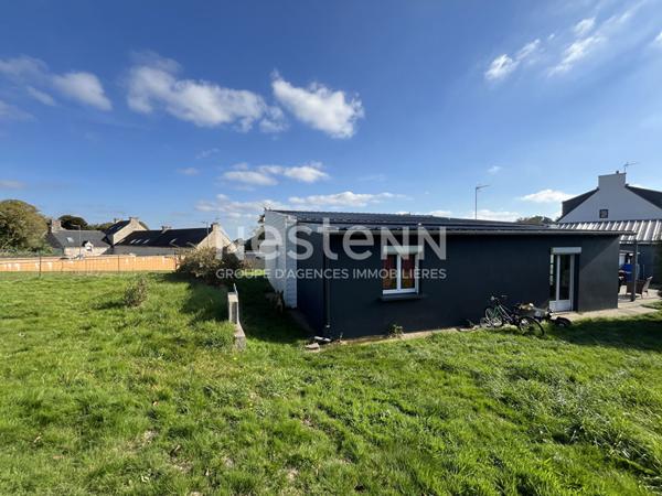 Maison de plain pied, bourg de Plumelec, 145 m², 5 chambres.