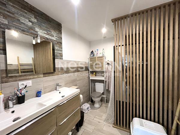 Maison de plain pied, bourg de Plumelec, 145 m², 5 chambres.