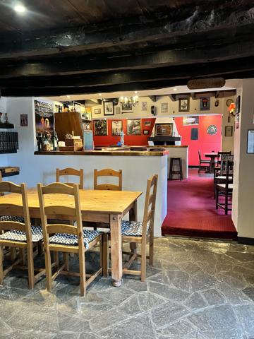 Commerce à vendre à Chalais (24800) - Dordogne