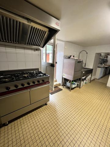 Commerce à vendre à Chalais (24800) - Dordogne