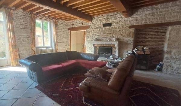 Maison Armes 4 pièce(s) 180 m2    149 900