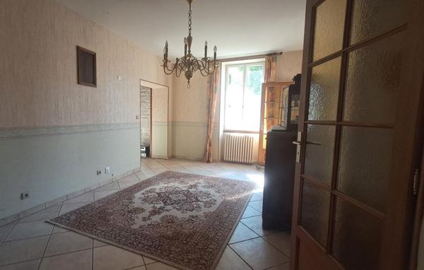 Maison Armes 4 pièce(s) 180 m2    149 900