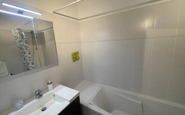 Appartement à vendre    2 pièces • 44 m2 La Seyne-sur-Mer