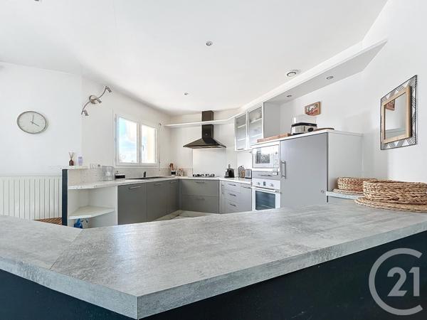 Maison à vendre  5 pièces - 126,69 m 2   GUJAN MESTRAS  - 33