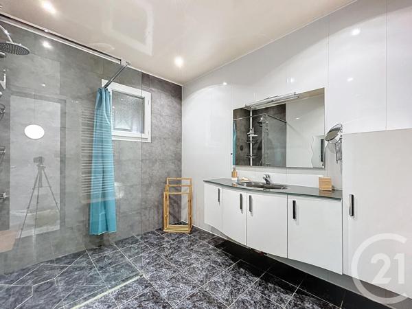 Maison à vendre  5 pièces - 126,69 m 2   GUJAN MESTRAS  - 33