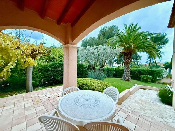 Villa T6 indépendante au calme - 4 chambres et double garage - Proche mer